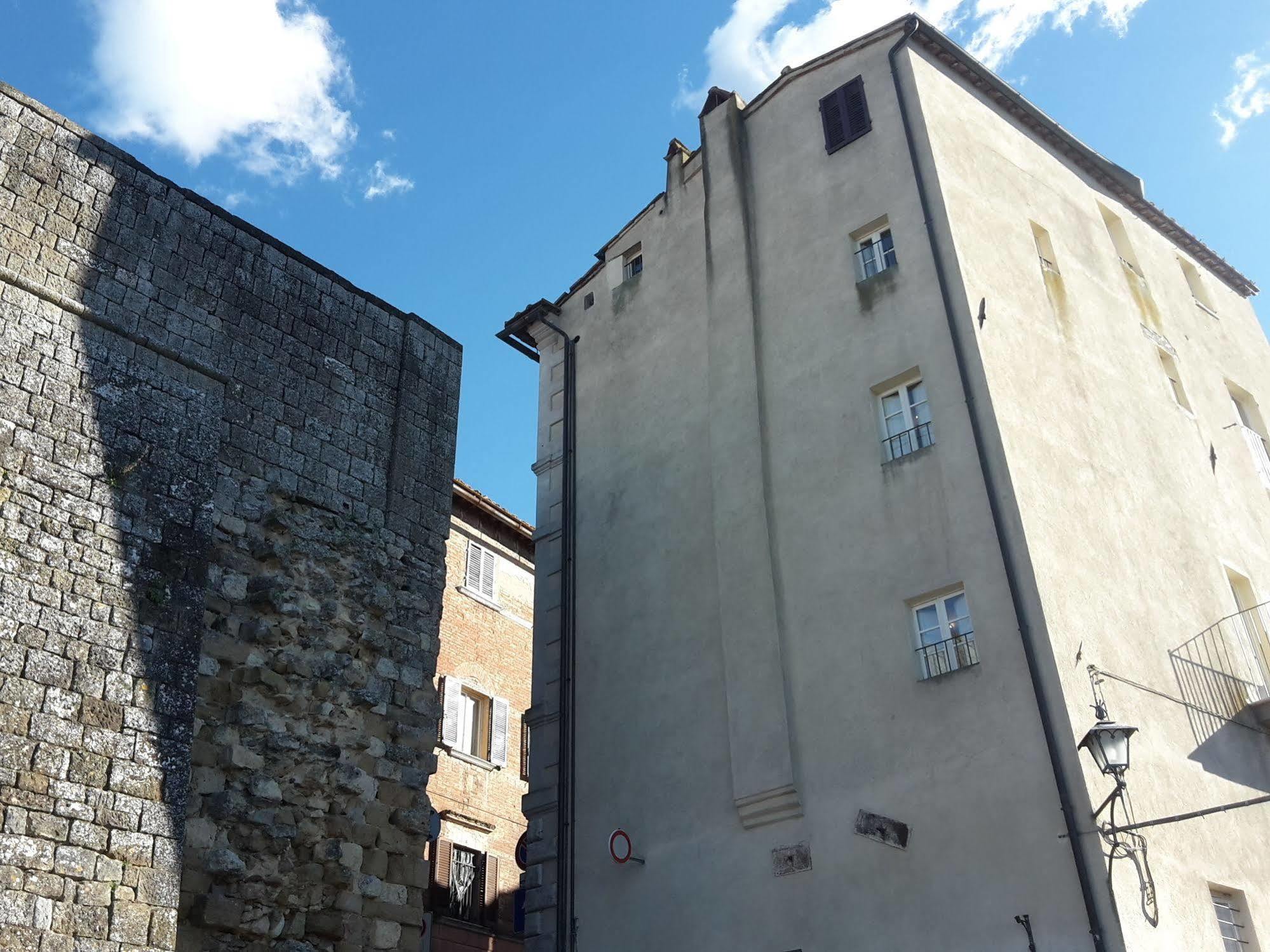 Palazzo Mosela Alla Porta Montepulciano Stazione Exterior foto