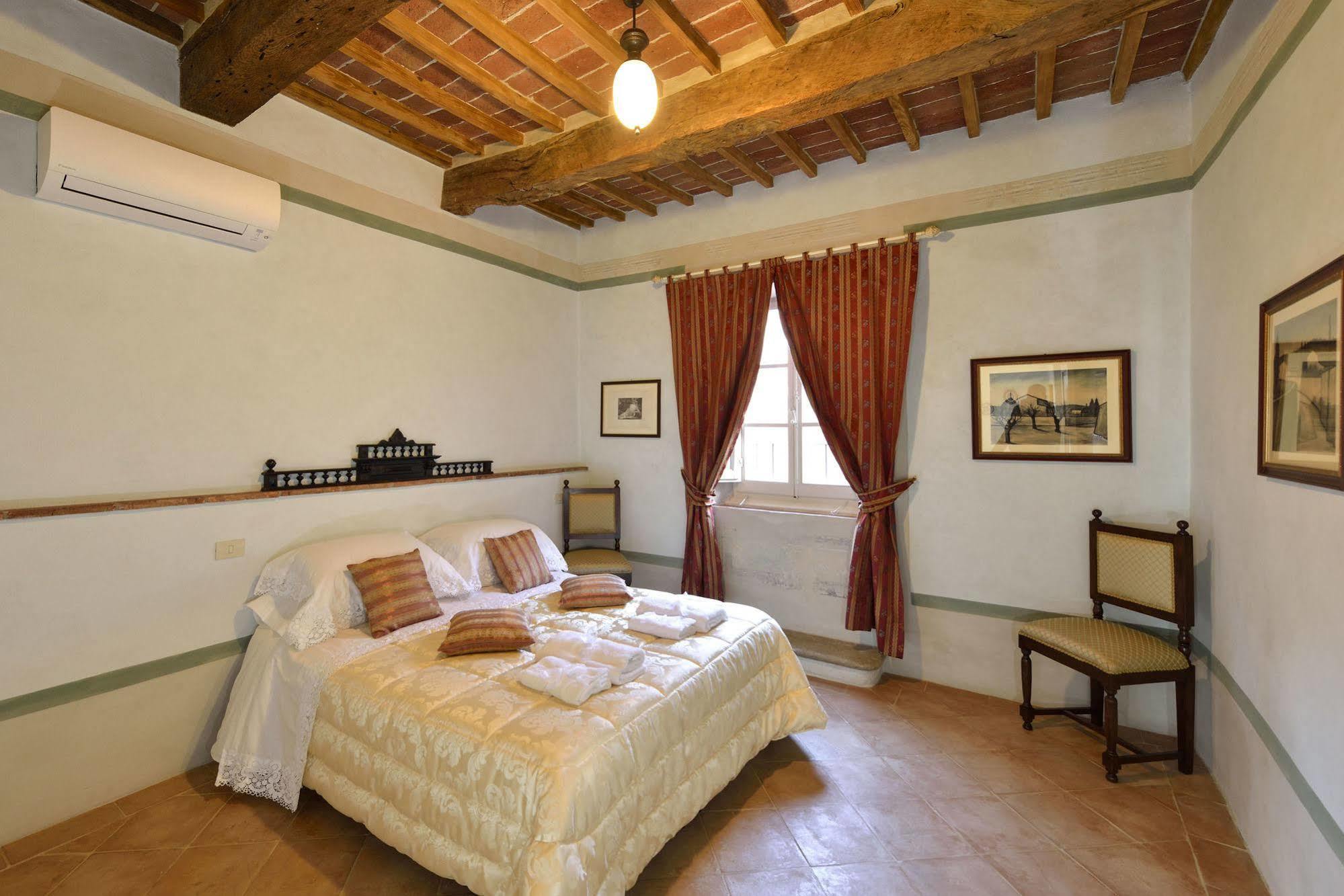 Palazzo Mosela Alla Porta Montepulciano Stazione Exterior foto