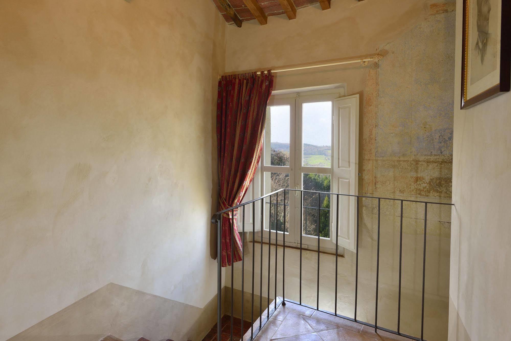 Palazzo Mosela Alla Porta Montepulciano Stazione Exterior foto
